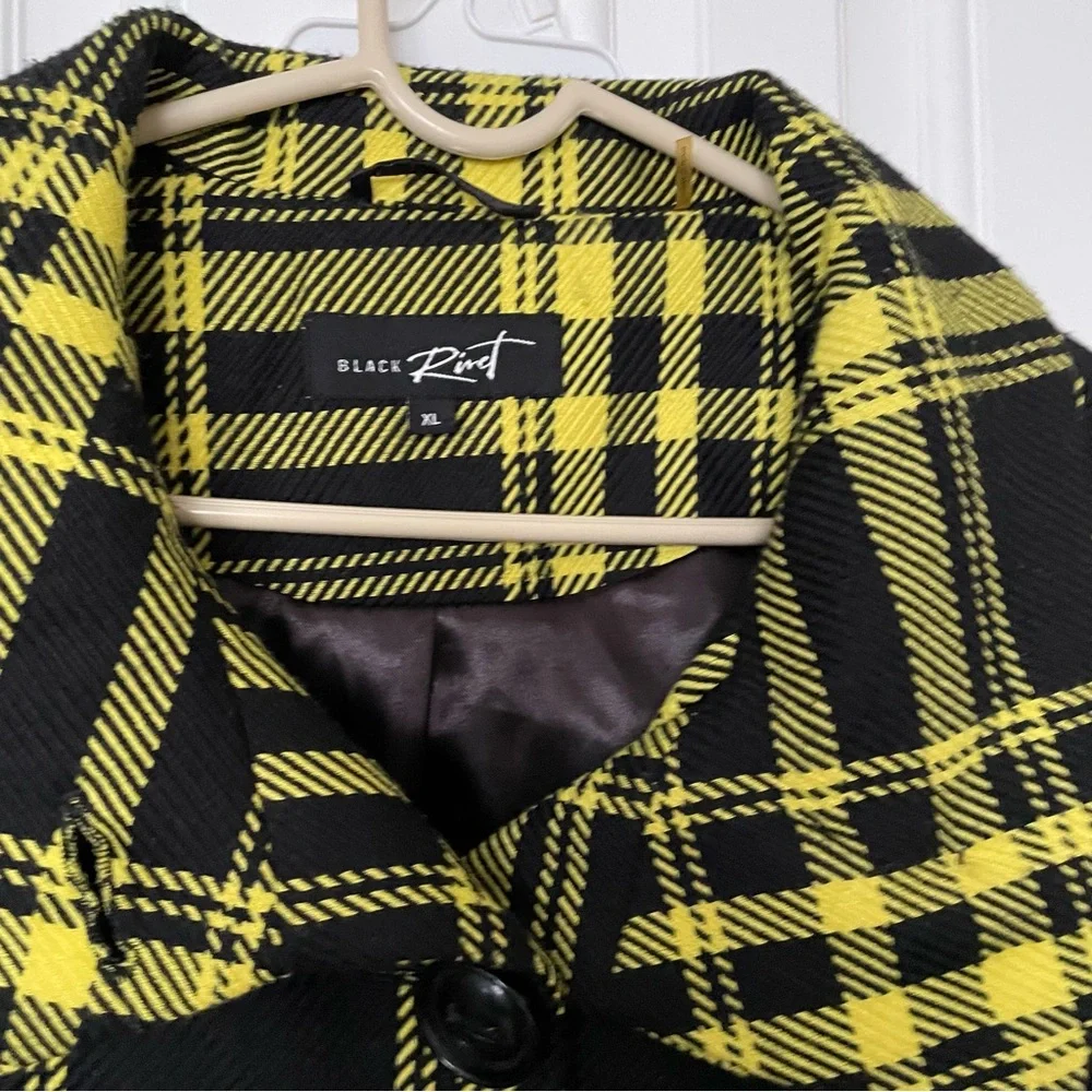 Black Rivet Women’s Cape Style Jacket - Picture 3 of 5